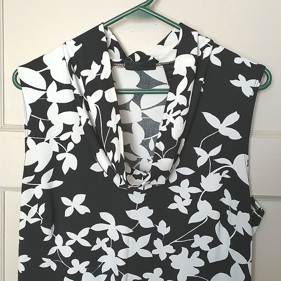 GUC New York & Company Size L Black & White Floral Cowl Neck Sleeveless … - Picture 2 of 10